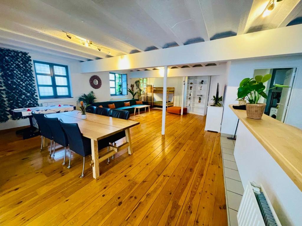 Down Town Oasis-Spacious Loft With Private Parking Bruxelles Esterno foto